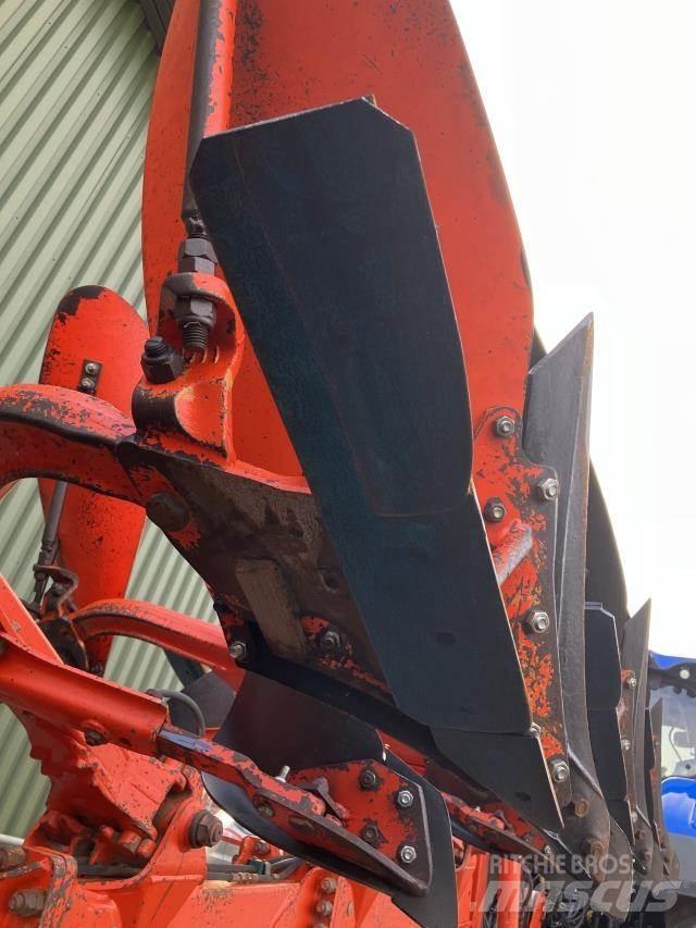 Kuhn VARI MANAGER Reversible ploughs