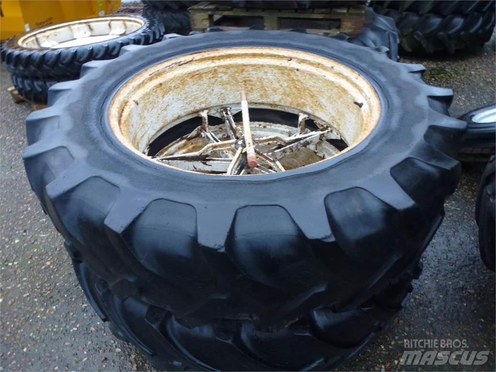 Molcon 16.9X38 Tyres, wheels and rims