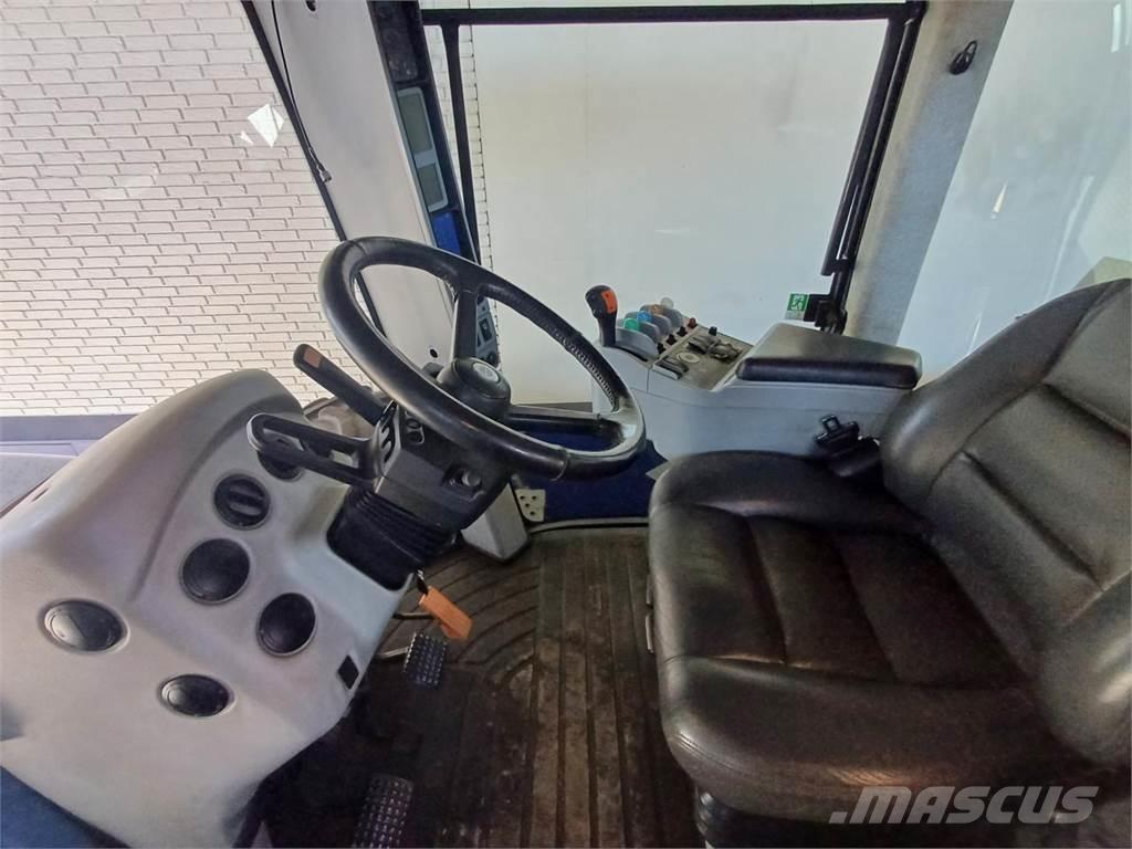 New Holland T9040 Tractors