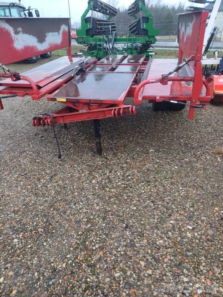 Parkland 320/5 Square balers