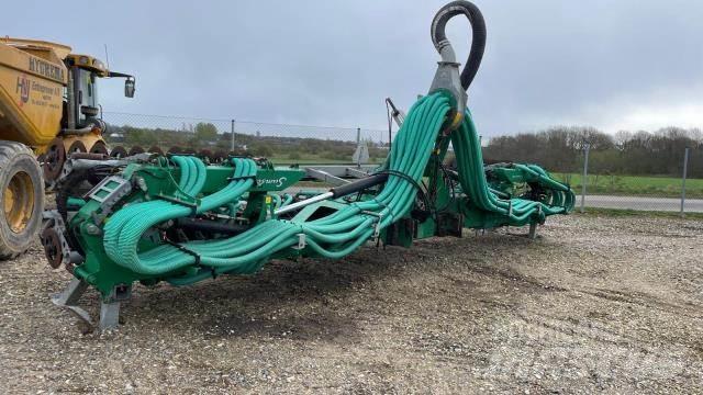 Samson TD 12 Fertilizer sprayers
