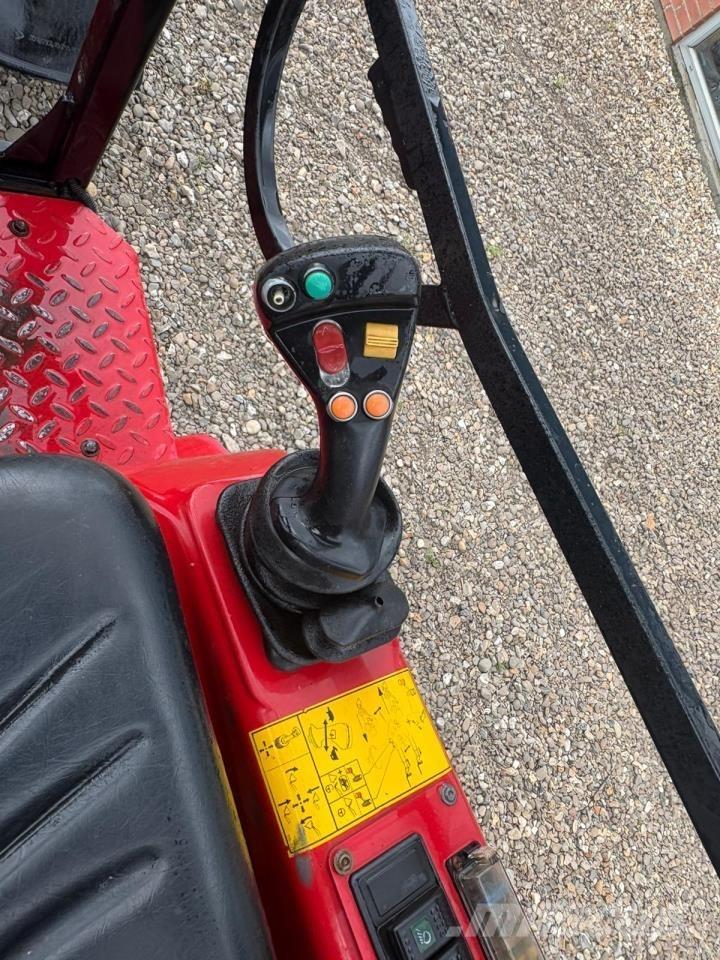 Schäffer 2345T Mini loaders