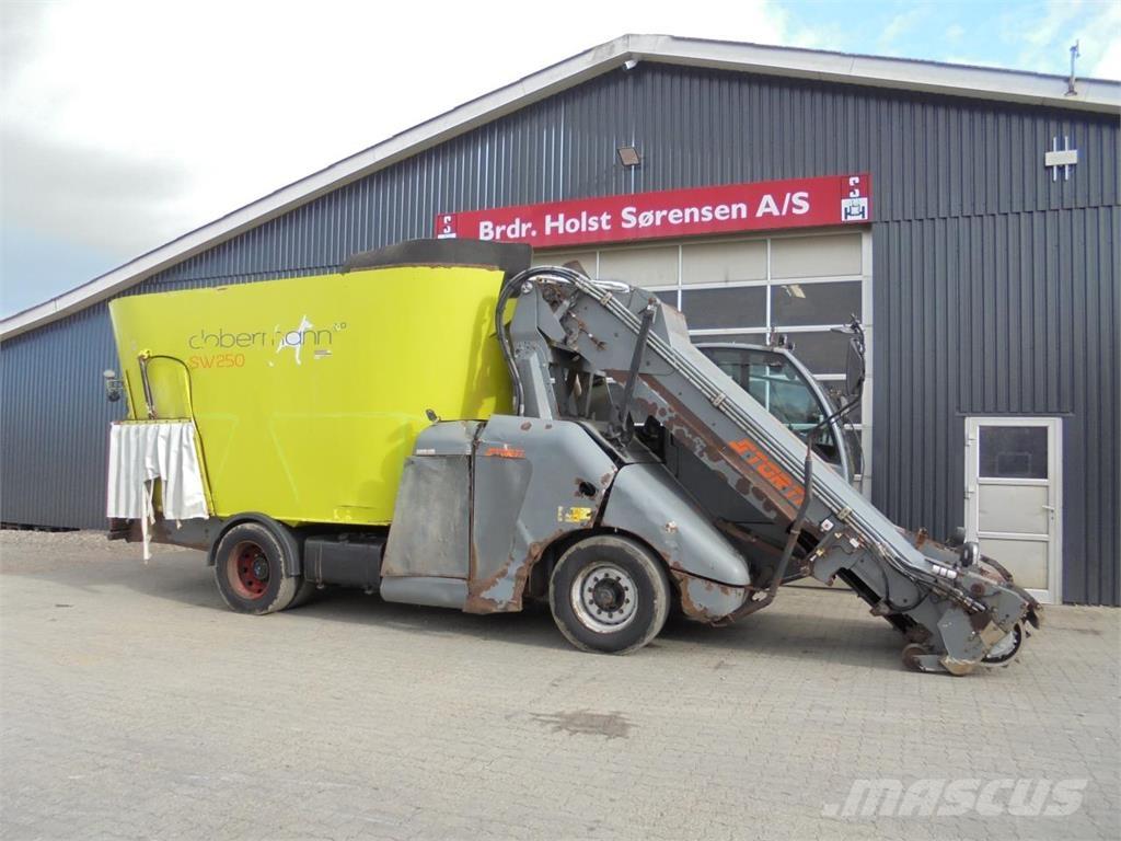Storti SW250 Forage wagons