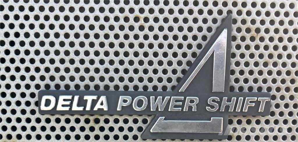 Valtra 8550 Tractors