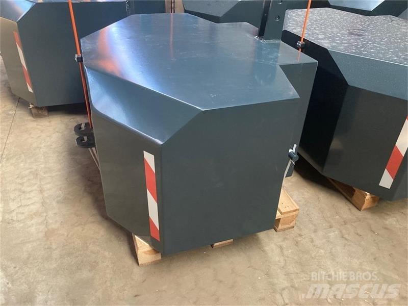  - - -  1800 KG Front weights