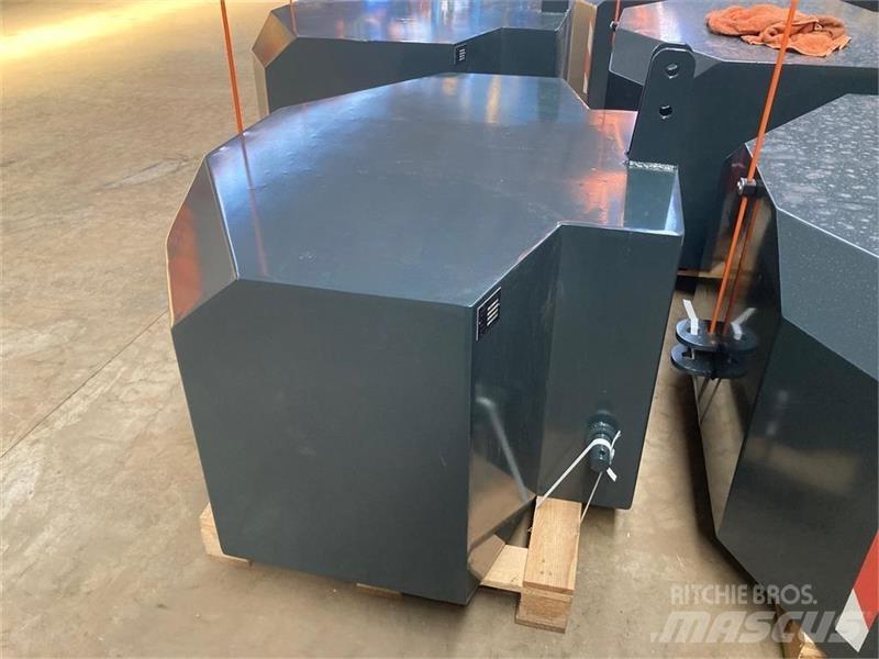  - - -  1800 KG Front weights
