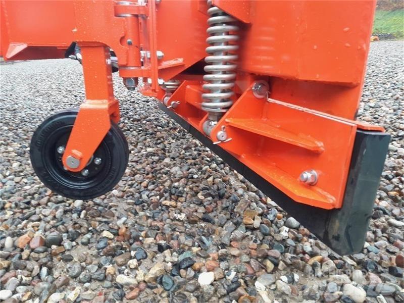  - - -  BOXER AGRI Snow blades and plows
