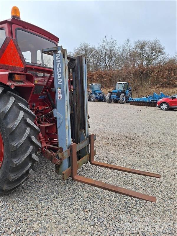 - - -  TRUCKTÅRN Farm machinery