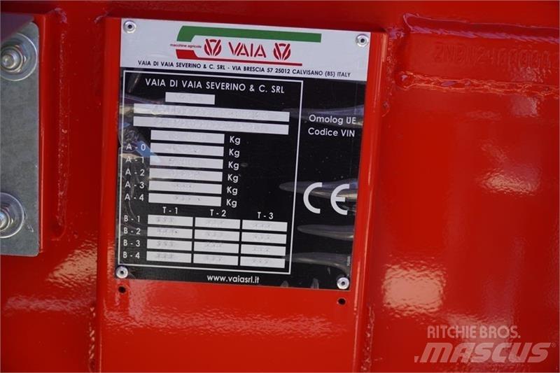  - - -  VAIA n24 Other groundscare machines