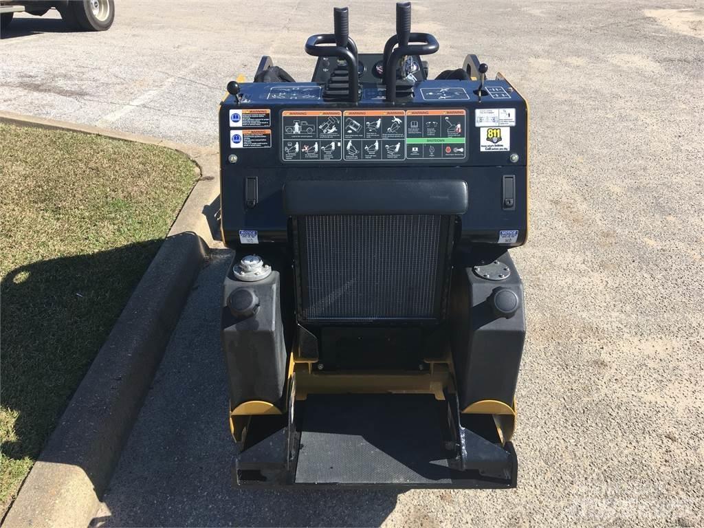 Boxer 700HDX Mini loaders