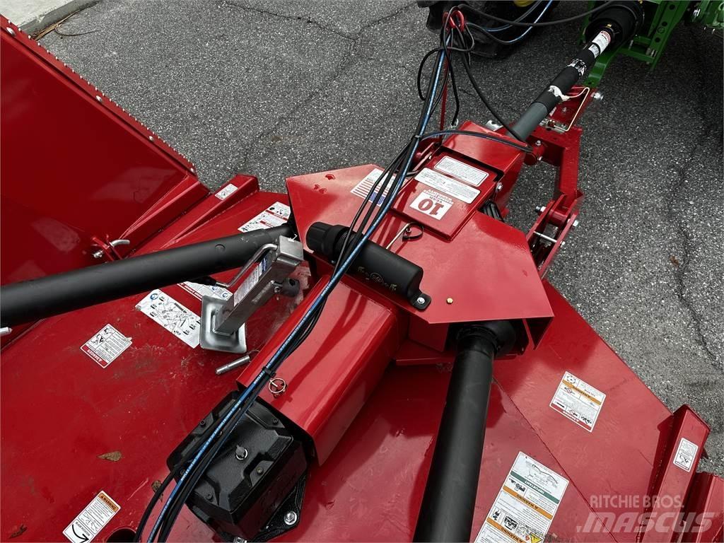 Bush Hog 2820 Bale shredders, cutters and unrollers