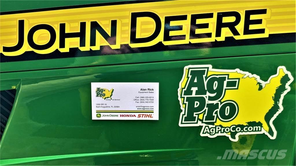John Deere 2025R Compact tractors
