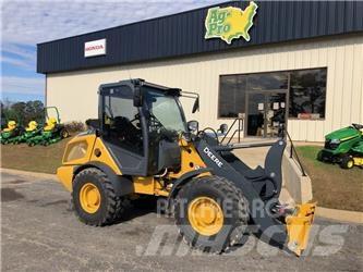 John Deere 204 G Mini loaders