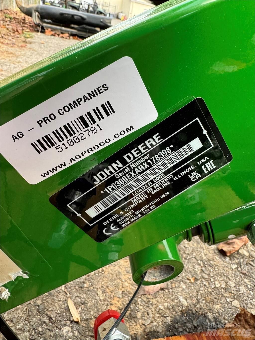 John Deere 300E Farm machinery
