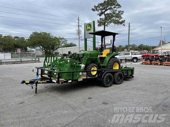 John Deere 3043D Tractors