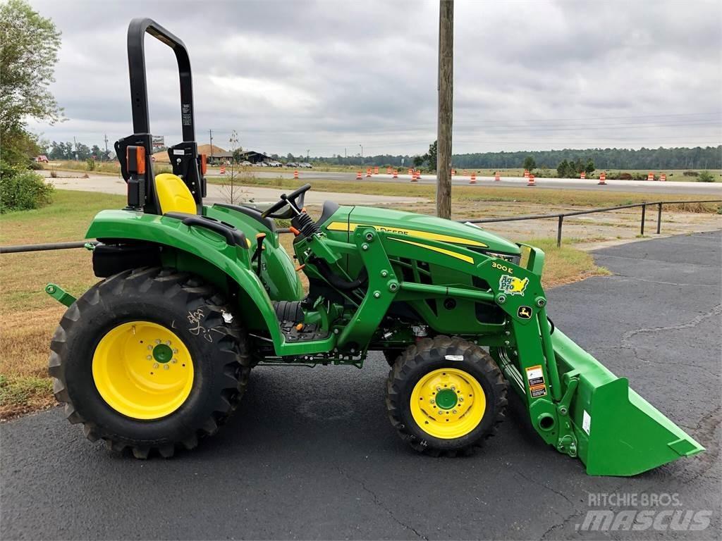 John Deere 3043D Tractors