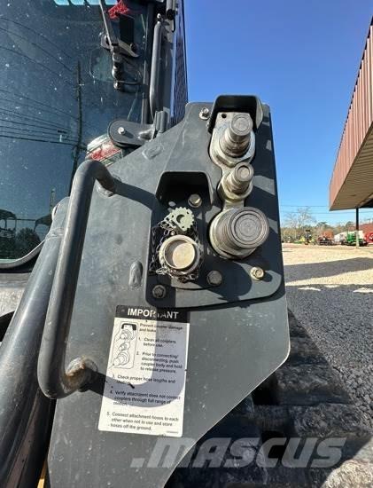 John Deere 317G Skid steer loaders