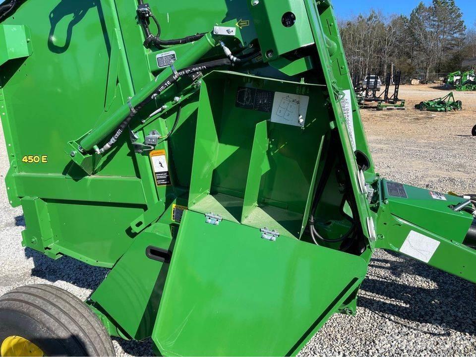 John Deere 450E Round balers
