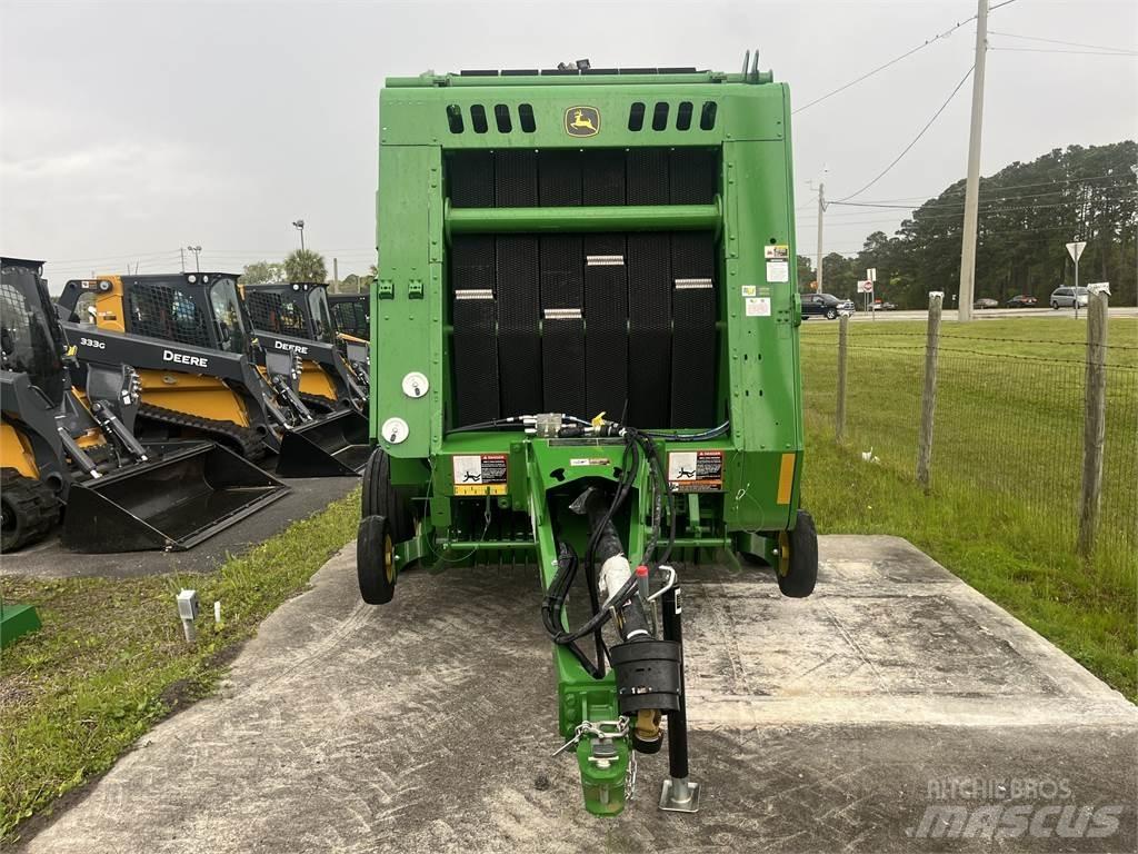 John Deere 450E Round balers