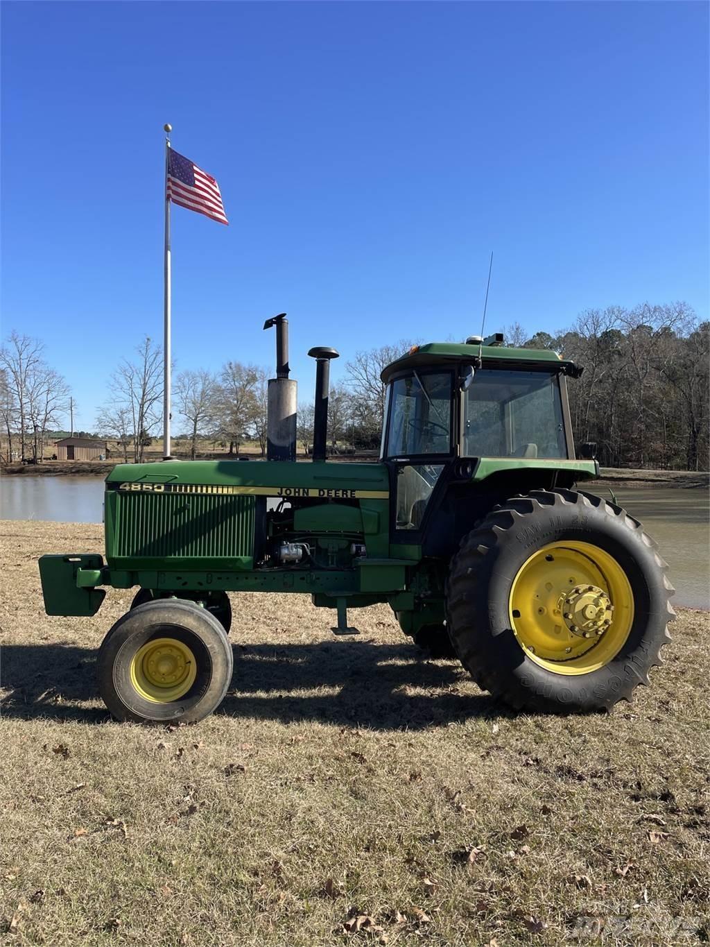 John Deere 4850 Tractors