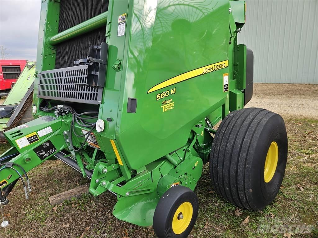 John Deere 560M Round balers