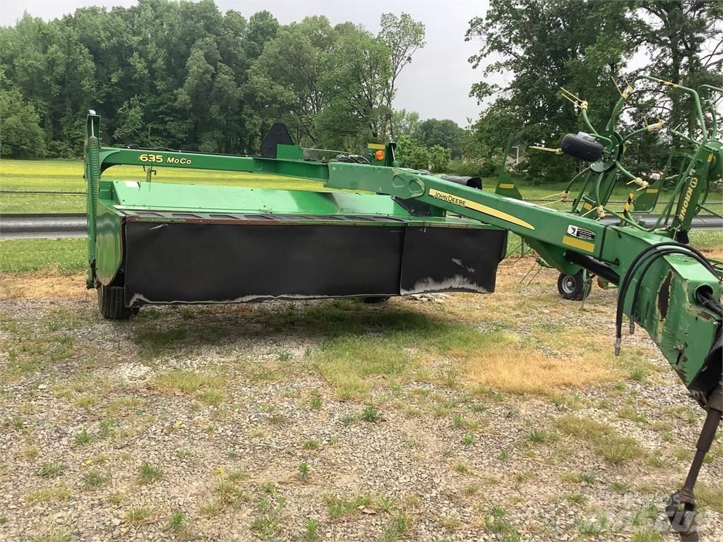 John Deere 635 Mower-conditioners