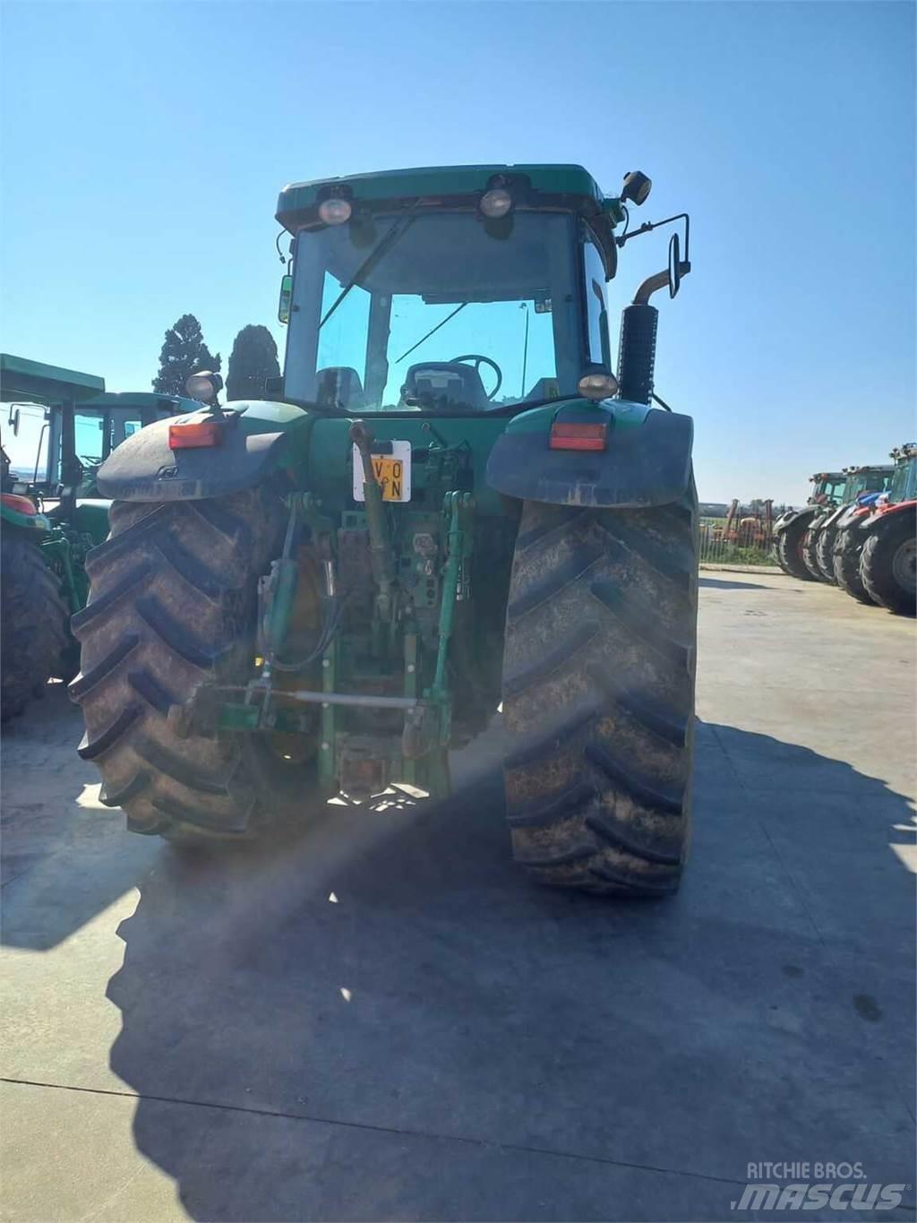 John Deere 7820 Tractors
