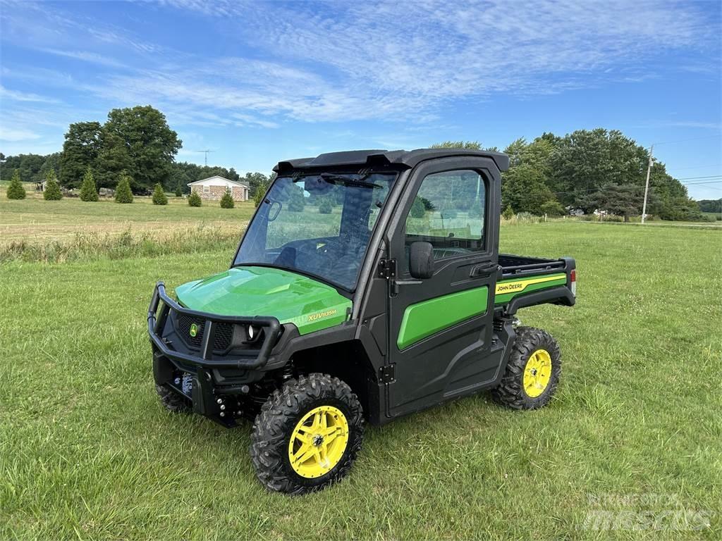 John Deere 835M Utility machines