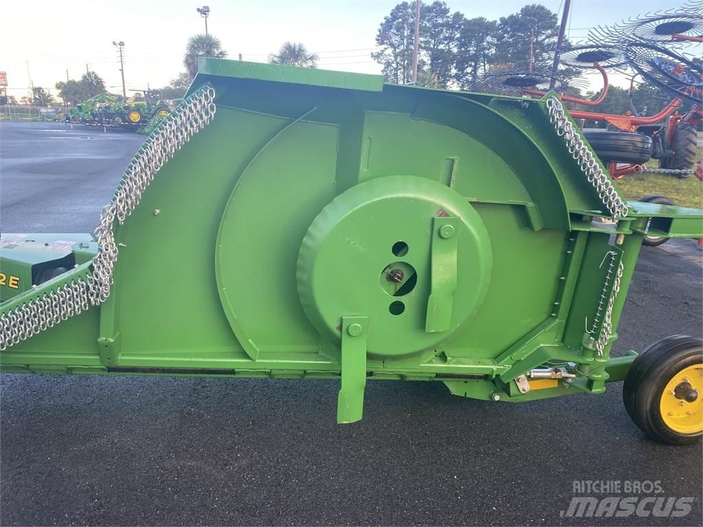 John Deere FC12E Bale shredders, cutters and unrollers