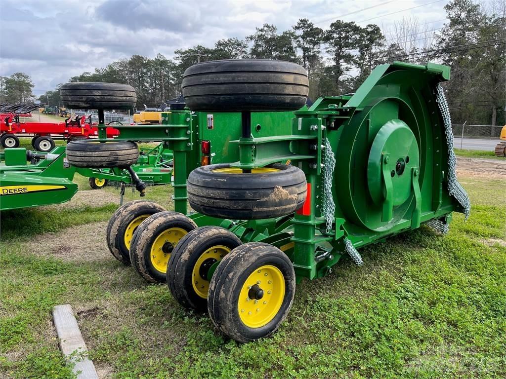 John Deere FC15R Bale shredders, cutters and unrollers