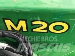 John Deere M20 Bale shredders, cutters and unrollers
