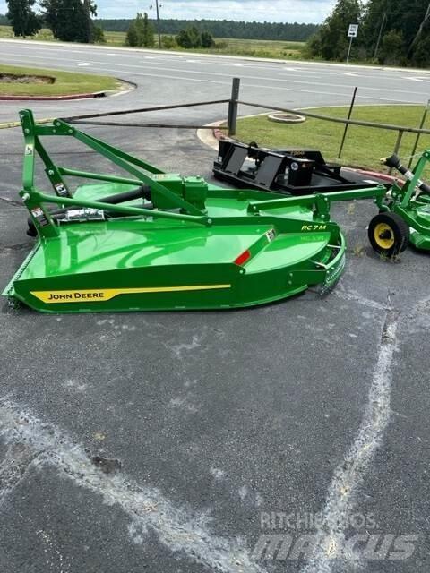 John Deere RC7M Bale shredders, cutters and unrollers