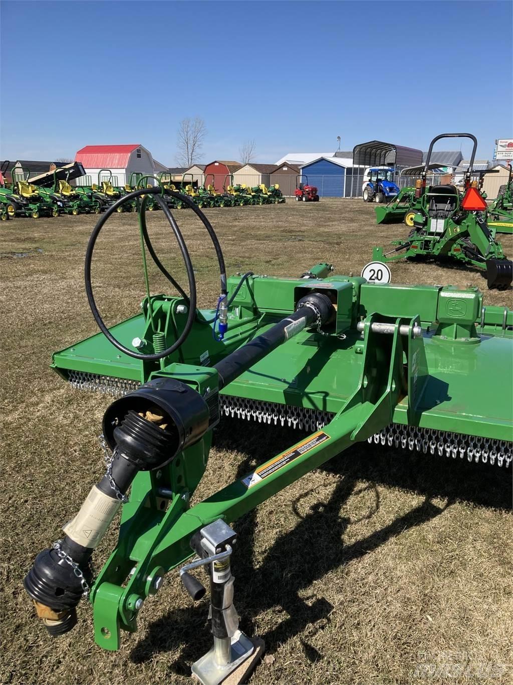 John Deere RC8M Bale shredders, cutters and unrollers