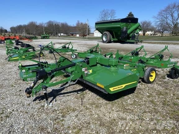 John Deere RC8M Bale shredders, cutters and unrollers