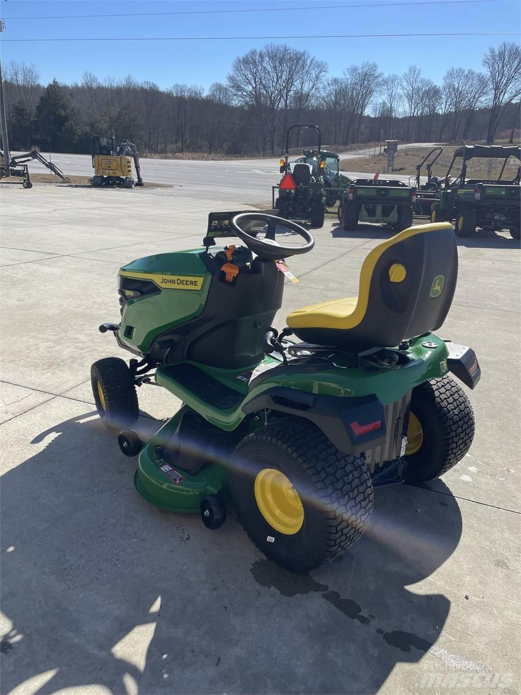 John Deere S160 Compact tractors