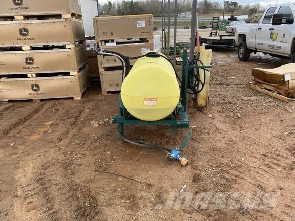 John Deere VN Trailed sprayers
