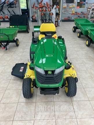 John Deere X570 Compact tractors