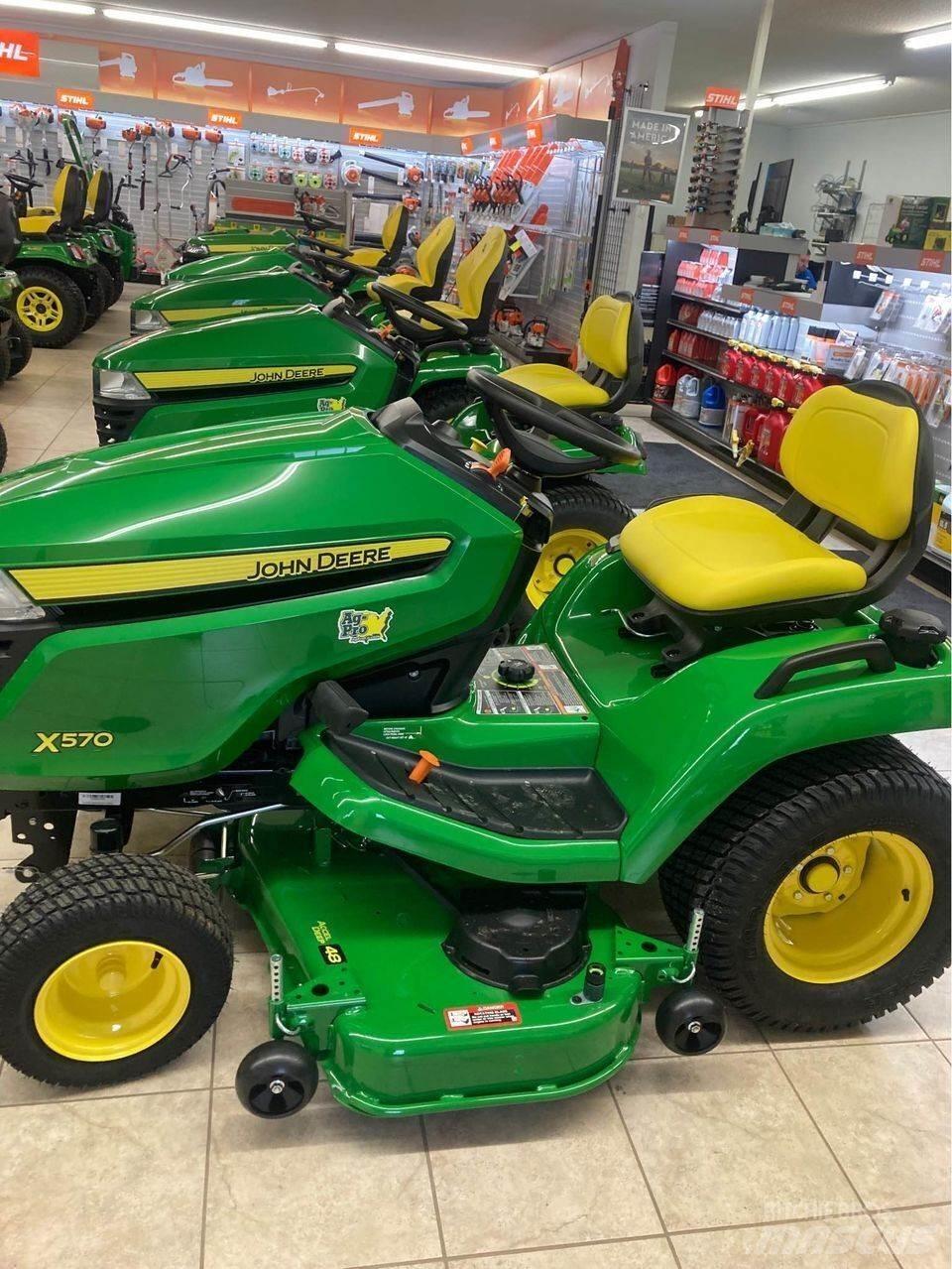 John Deere X570 Compact tractors