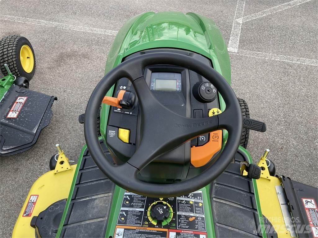 John Deere X570 Compact tractors