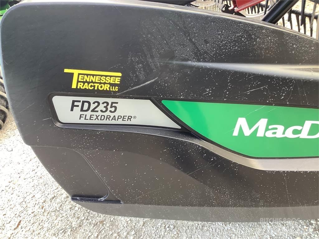 MacDon FD235 Combine harvester accessories