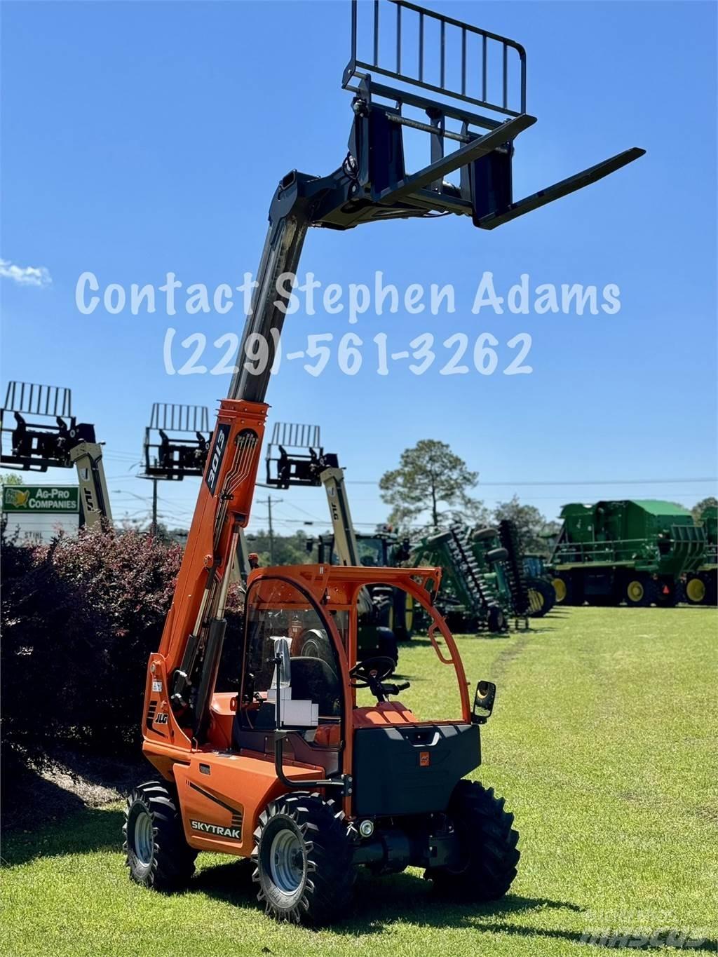 SkyTrak 3013 Telescopic handlers