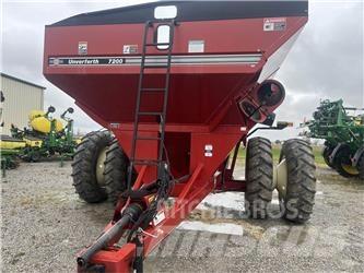UNVERFERTH 7200 Grain / Silage Trailers