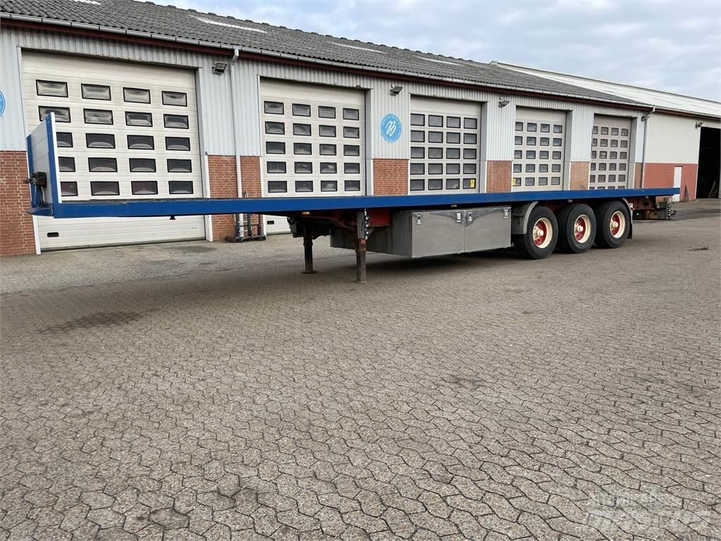 Kel-Berg  Flatbed/Dropside semi-trailers