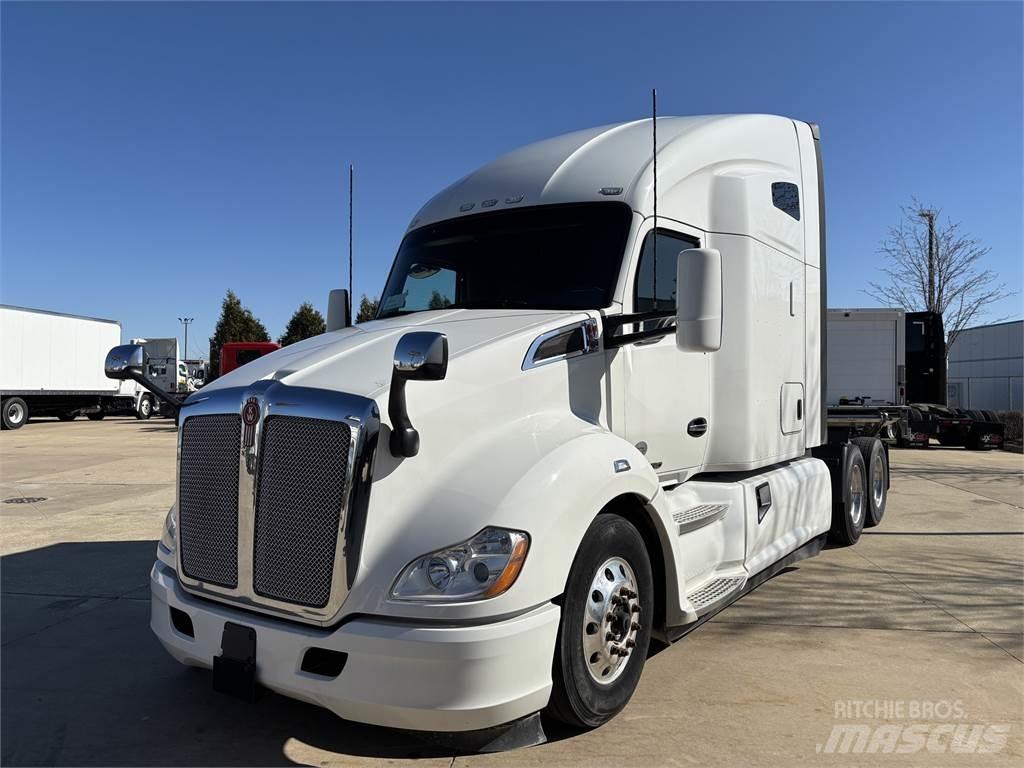 Kenworth T680 Prime Movers
