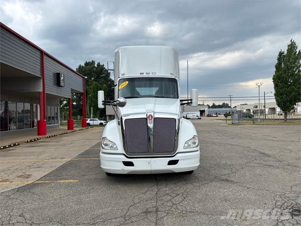 Kenworth T680 Prime Movers