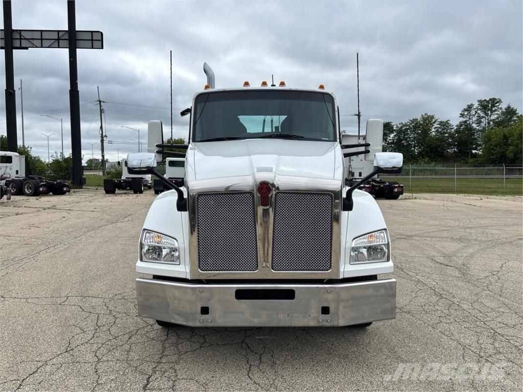 Kenworth T880 Prime Movers