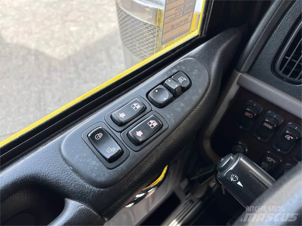 Peterbilt 389 Prime Movers