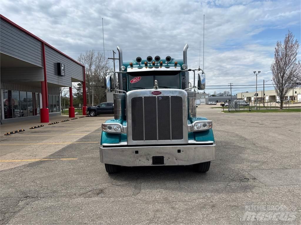 Peterbilt 389 Prime Movers