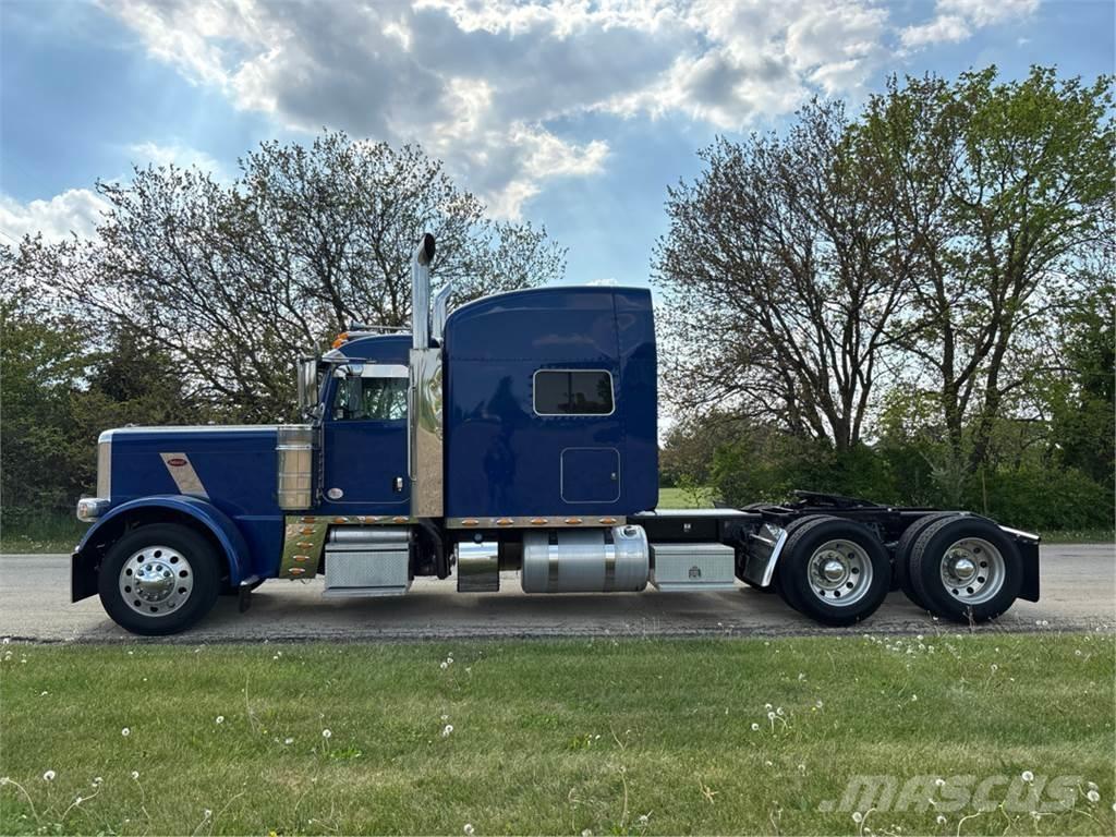 Peterbilt 389 Prime Movers