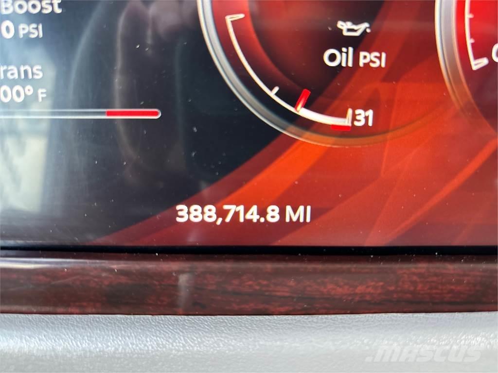 Peterbilt 389 Prime Movers